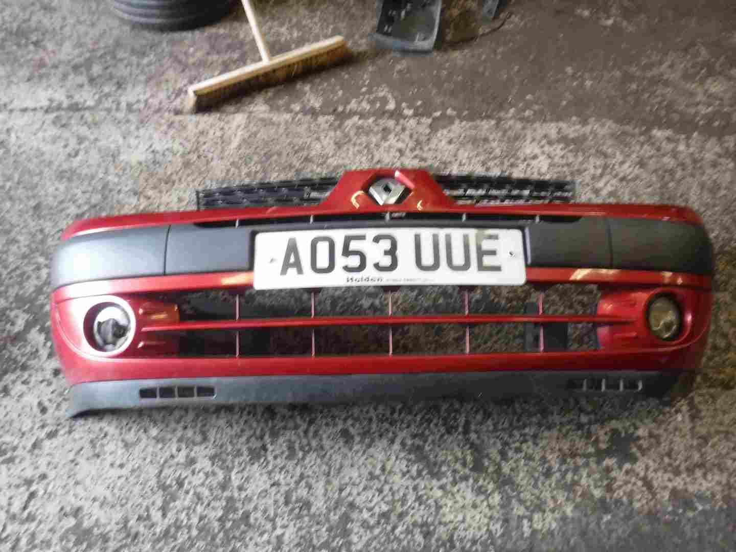 Renault Clio MK2 2001-2006 Front Bumper Red TEB76