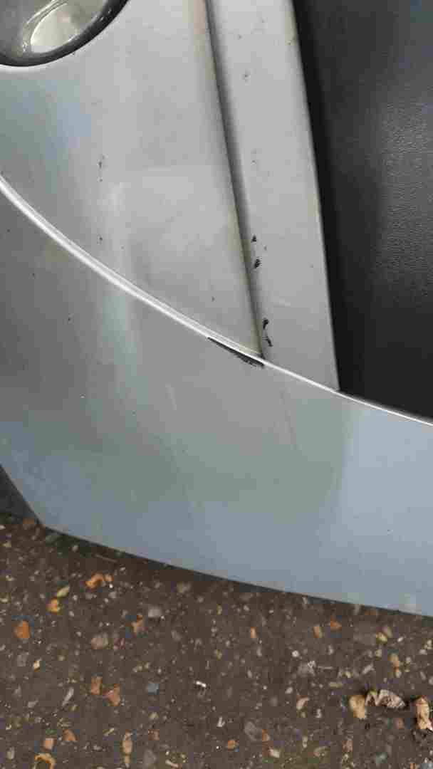 Renault Clio MK2 2001-2006 Front Bumper Silver 632