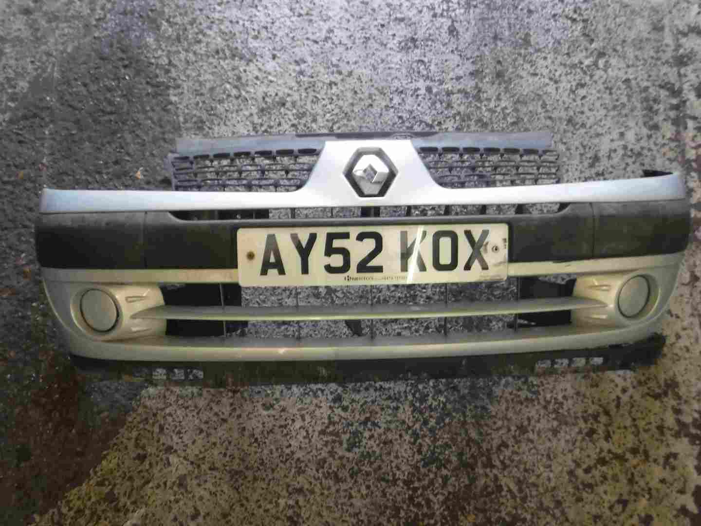 Renault Clio MK2 2001-2006 Front Bumper Silver 632 632 colour code