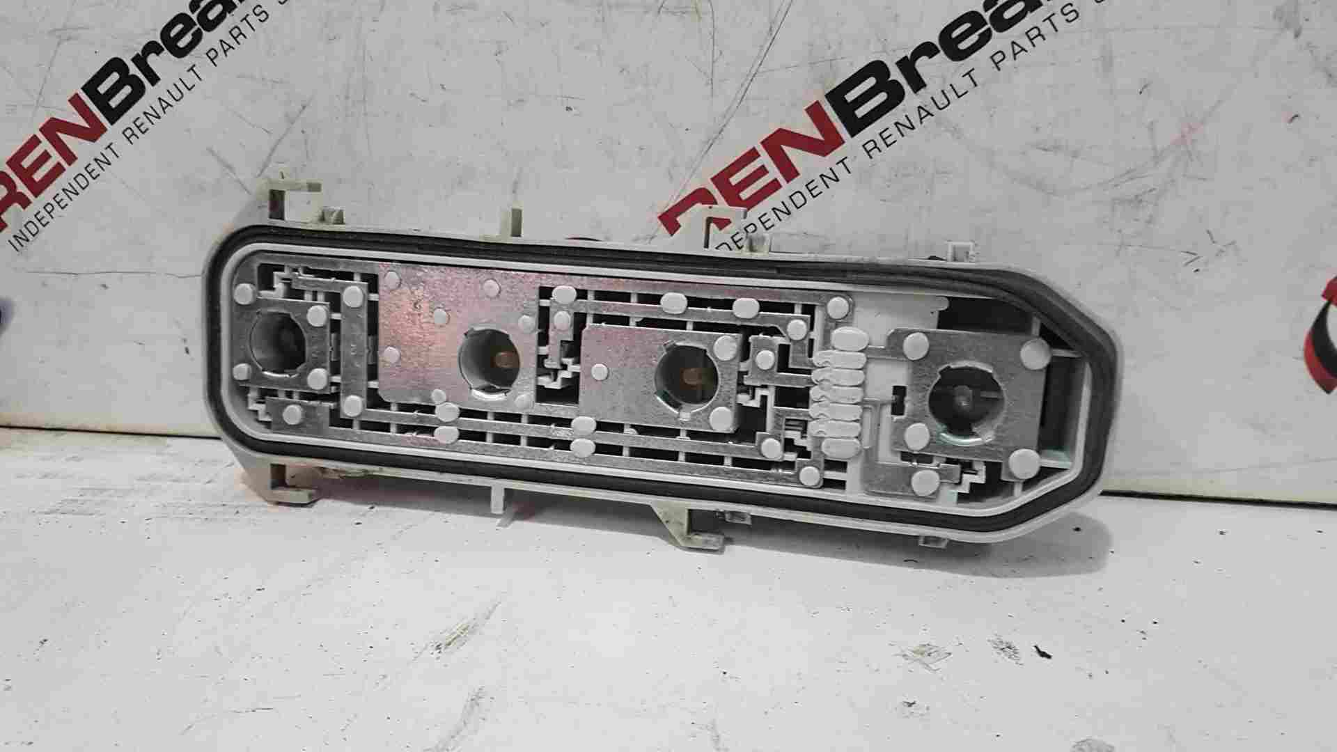 Renault Clio MK2 2001-2006 Passenger Drivers OSR Nsr Rear Light Bulb Holder