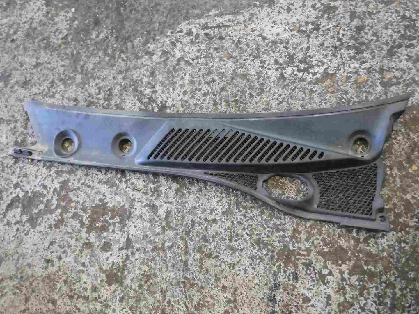 Renault Clio MK2 2001-2006 Passenger NS Scuttle Panel Plastic 