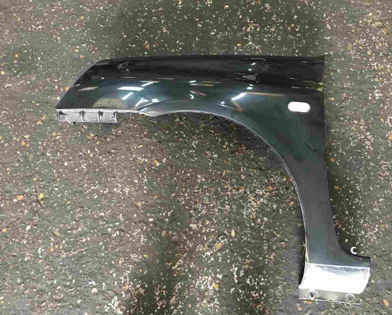 Renault Clio MK2 2001-2006 Passenger NS Wing Black 676