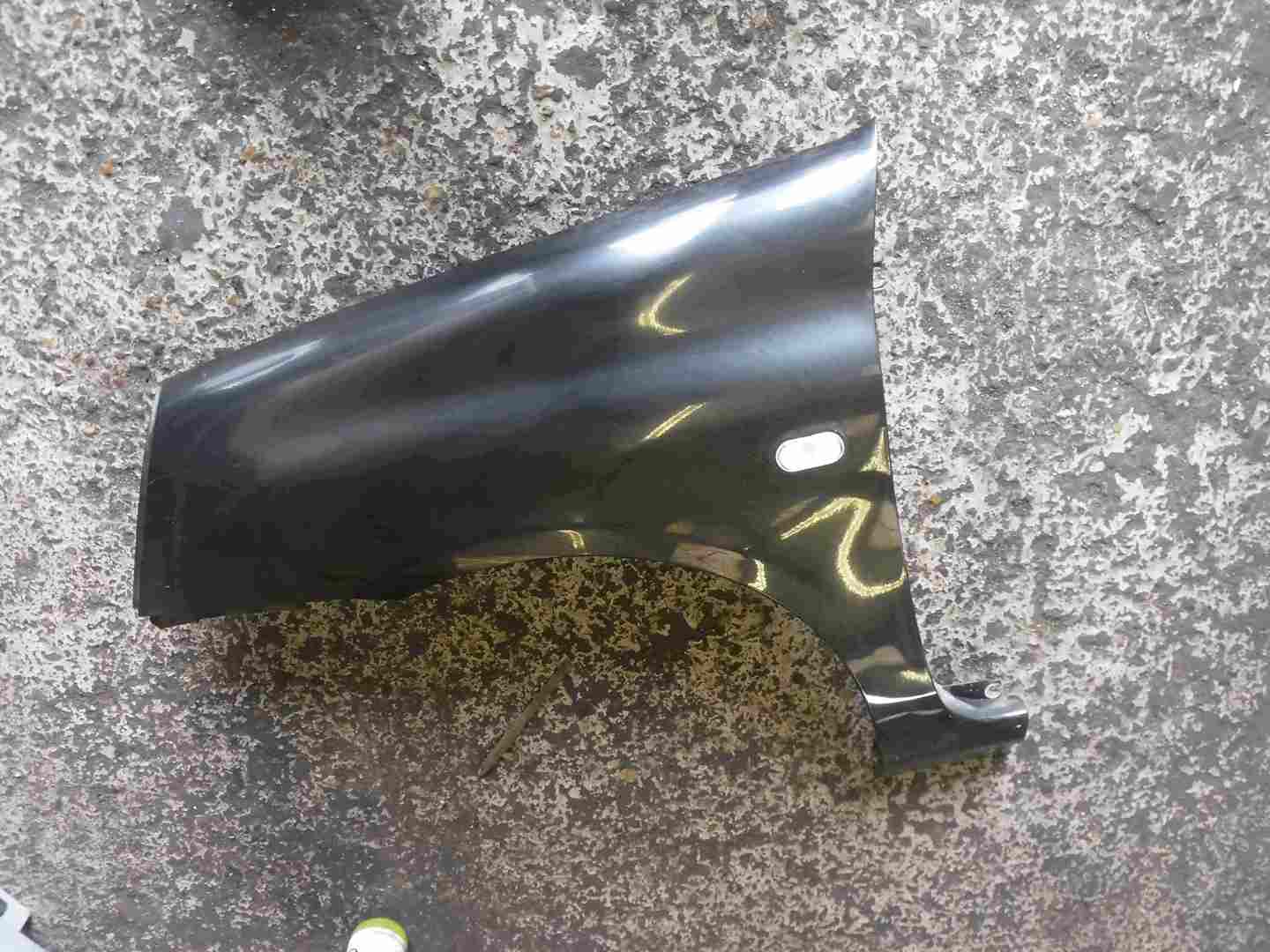 Renault Clio MK2 2001-2006 Passenger NS Wing Black 676