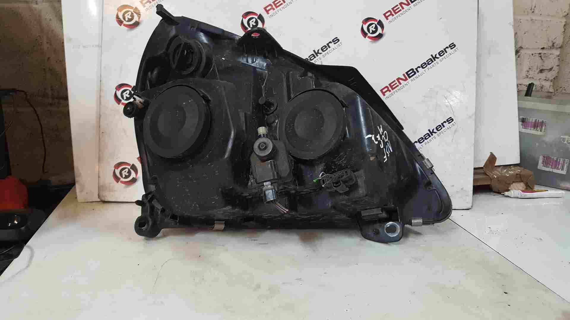 Thumb 2 Renault Clio MK2 2001-2006 Passenger NSF Front Black Headlight 