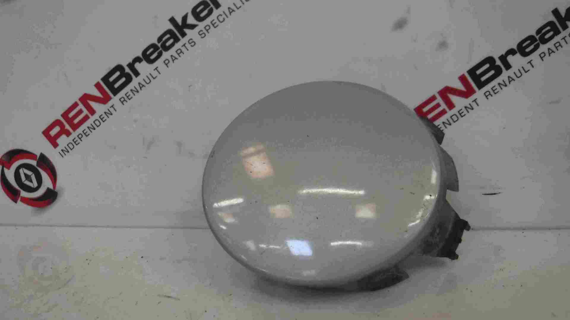 Renault Clio MK2 2001-2006 Passenger NSF Front Fog Light Cover Silver 632