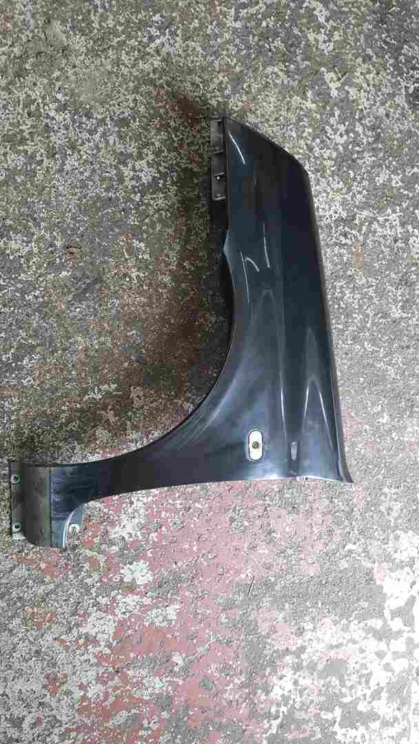 Thumb 2 Renault Clio MK2 2001-2006 Passenger NSF Front Wing Black Nv676  NV676
