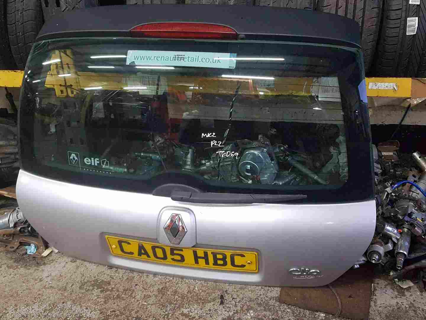 Thumb 4 Renault Clio MK2 2001-2006 Rear Boot Tailgate Silver Ted69