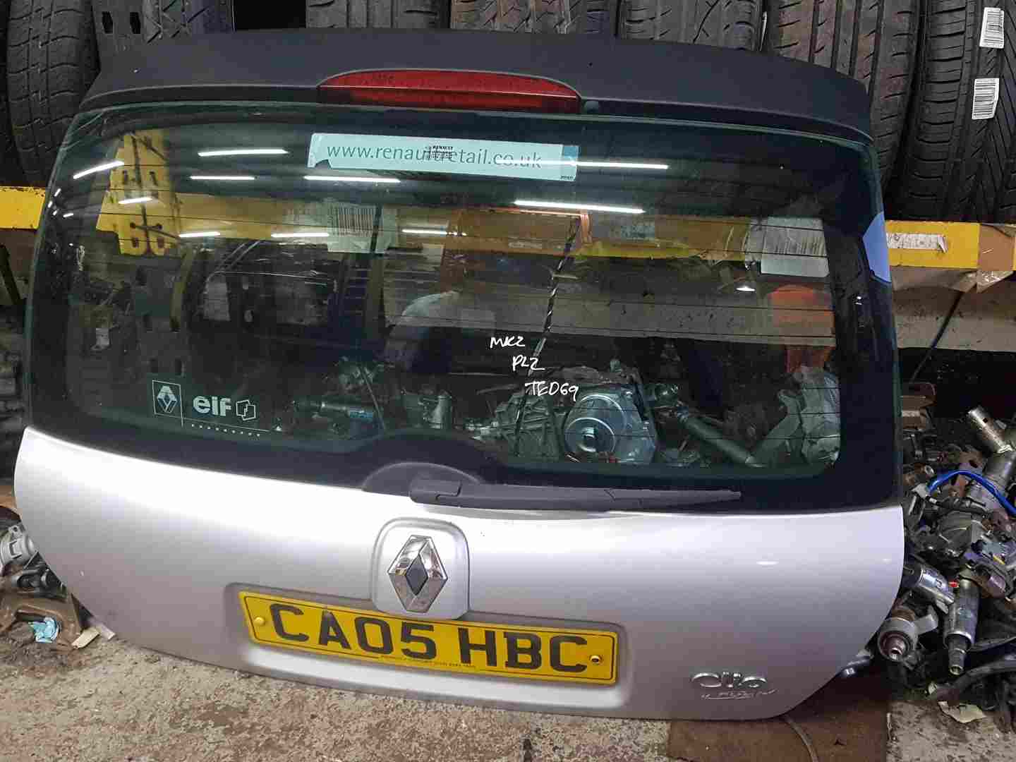 Thumb 3 Renault Clio MK2 2001-2006 Rear Boot Tailgate Silver Ted69