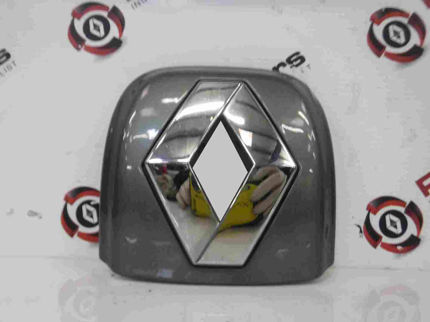 Renault Clio MK2 2001-2006 Rear Boot Tailgate Surround Diamond Grey 603