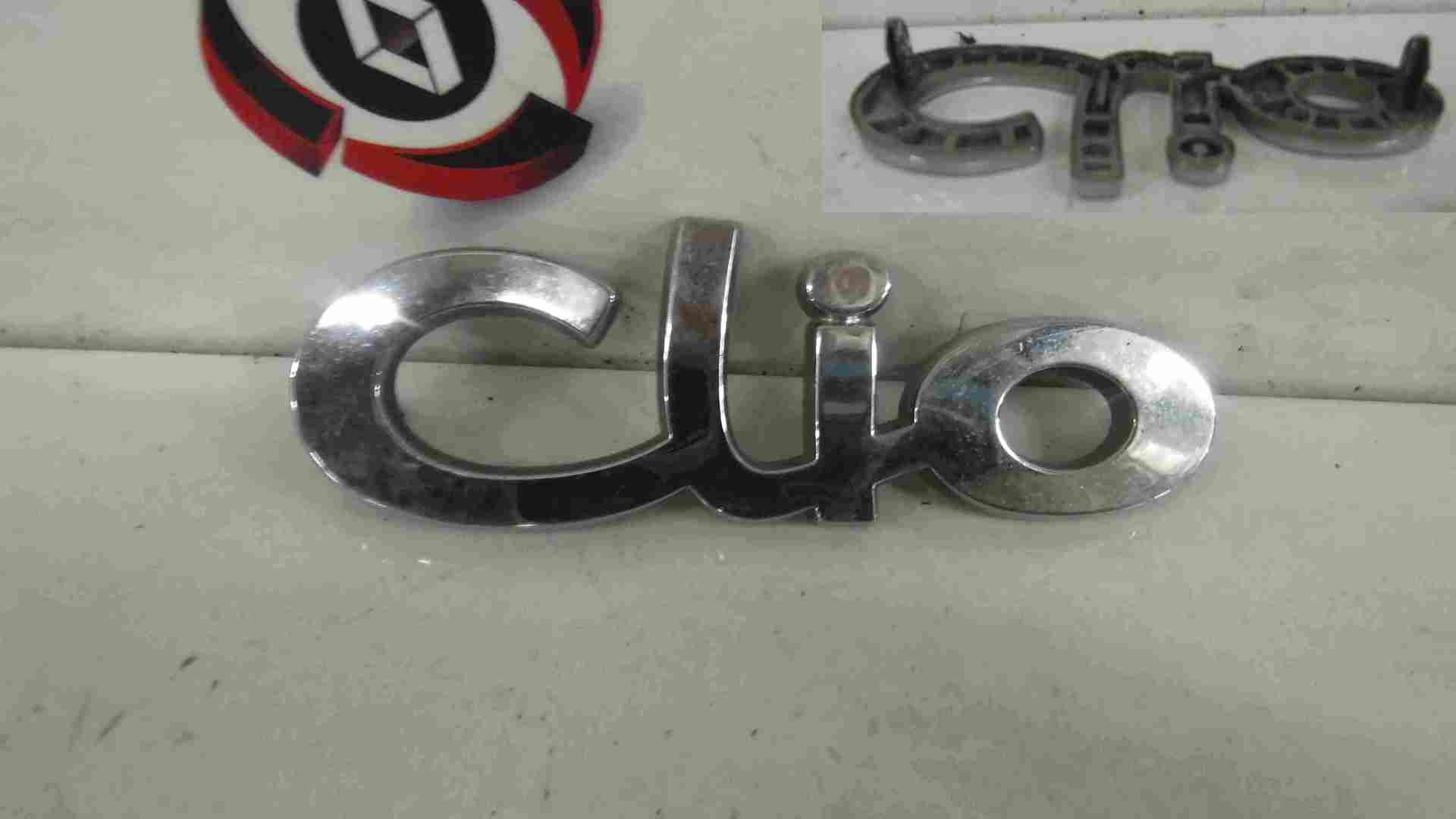 Renault Clio MK2 2001-2006 Rear Tailgate Boot Letters Emblem