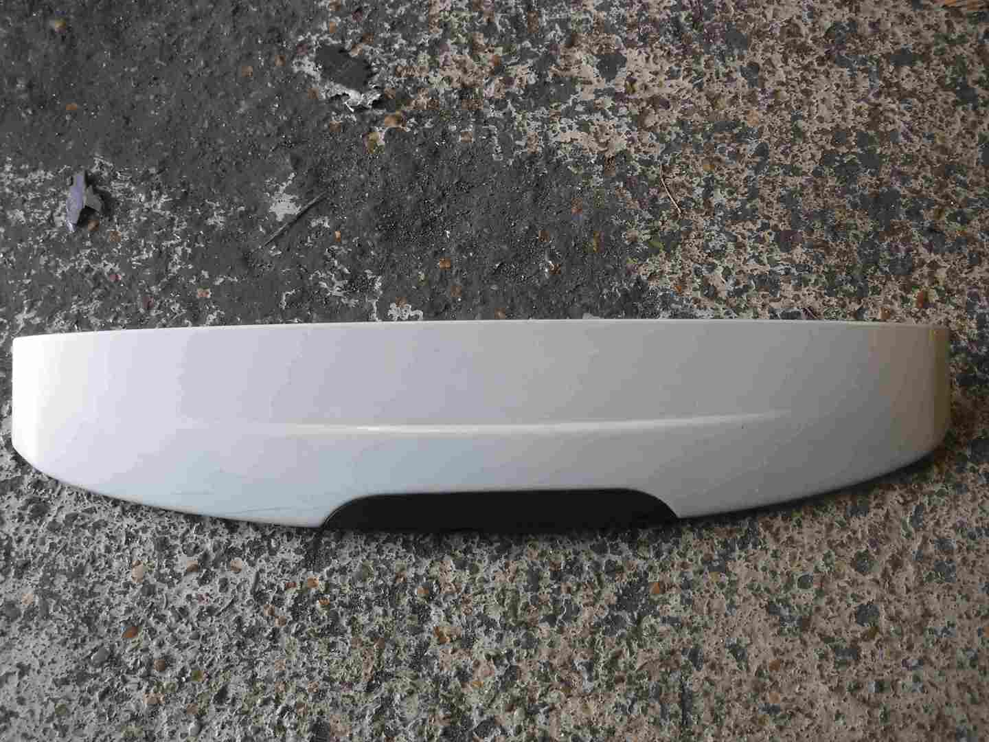 Renault Clio MK2 2001-2006 Rear Tailgate Boot Spoiler Silver 632 7700427352