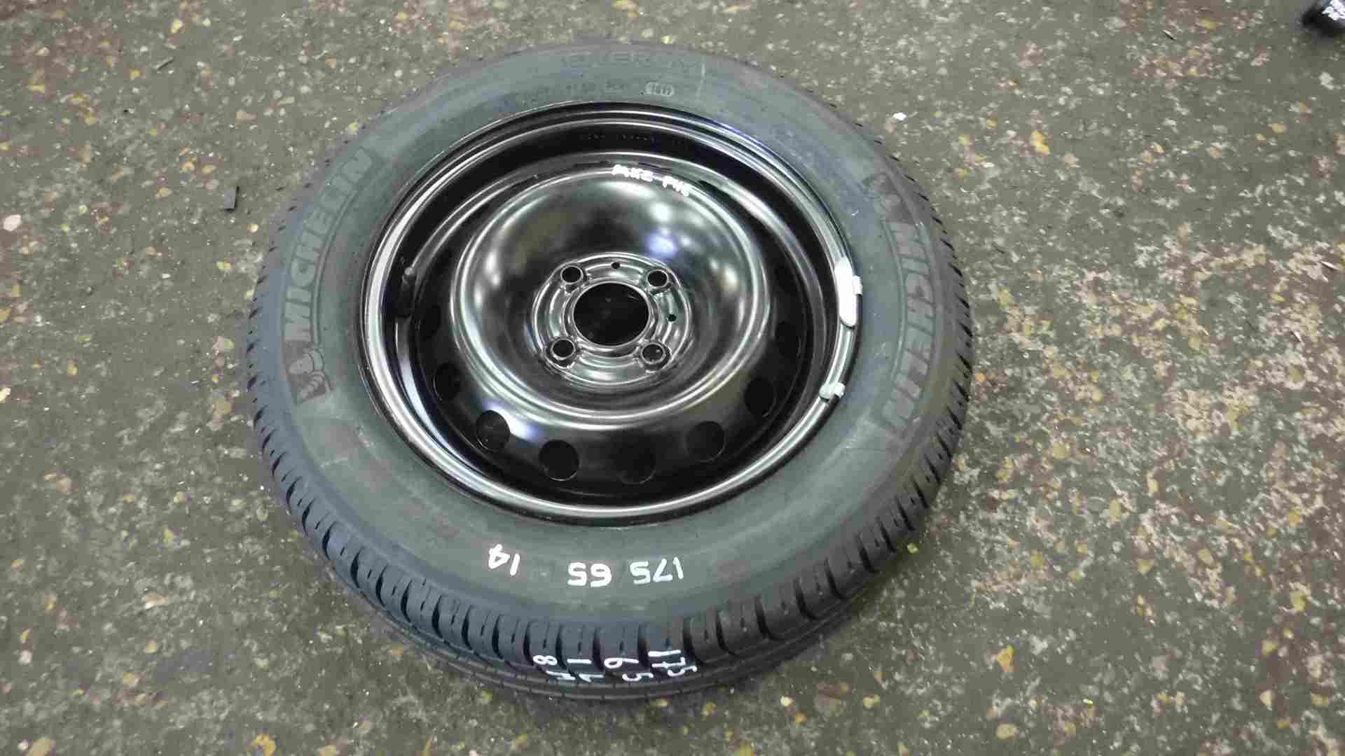 Renault Clio MK2 2001-2006 Spare Steel Wheel + Tyre 175 65 14 7mm 5/5