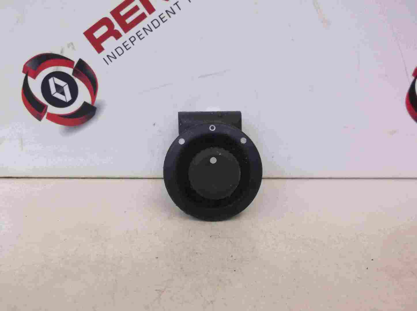 Renault Clio MK2 2001-2006 Wing Mirror Adjuster Switch