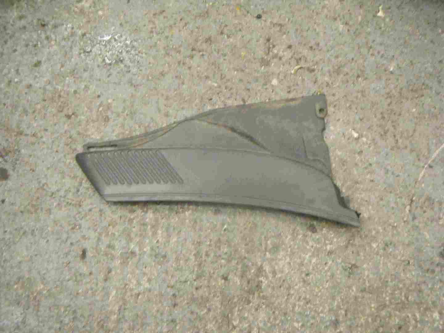 Renault Clio MK2 2001-2005 Drivers OS Slam Panel Plastic