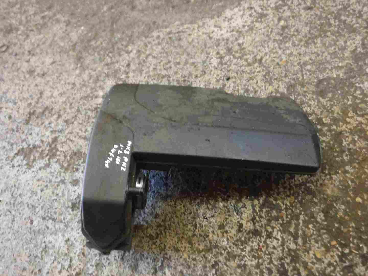 Renault Clio MK3 2005-2009 1.2 16v Airbox Filter Housing 8200517765