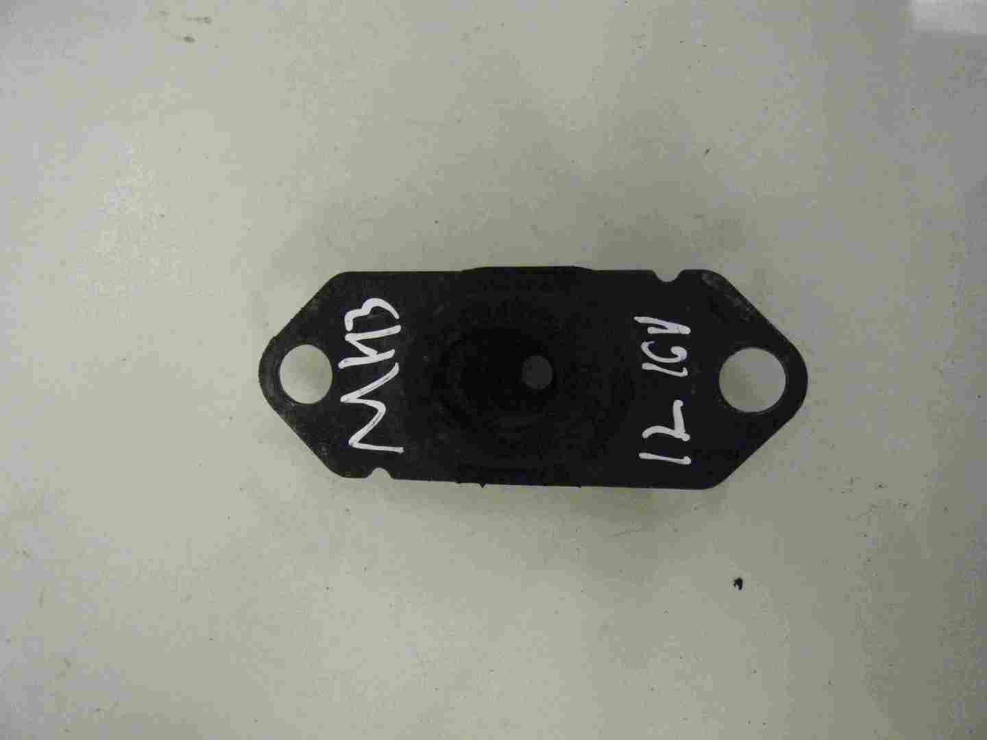 Renault Clio MK3 2005-2009 1.2 16v Gearbox Suspension Mount 8200352861