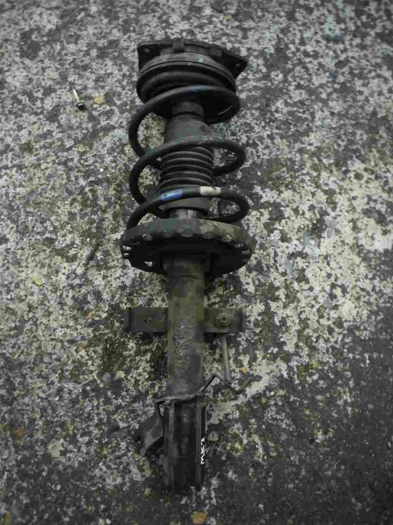 Renault Clio MK3 2005-2009 1.4 1.6 16v OSF Drivers Front Shock Spring Strut