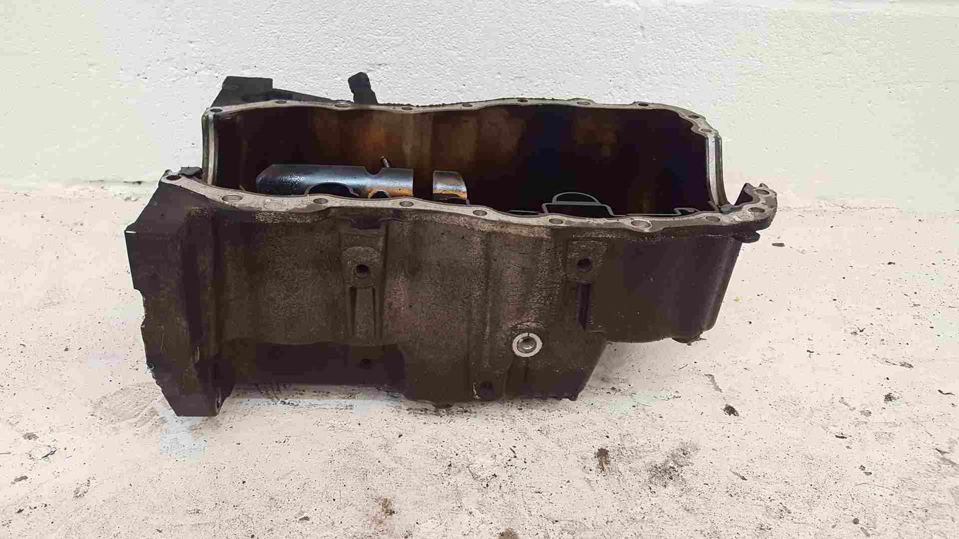 Thumb 7 Renault Clio MK3 2005-2009 1.4 16V Engine Oil Sump Pan K4J 780 K4j780 8200238932