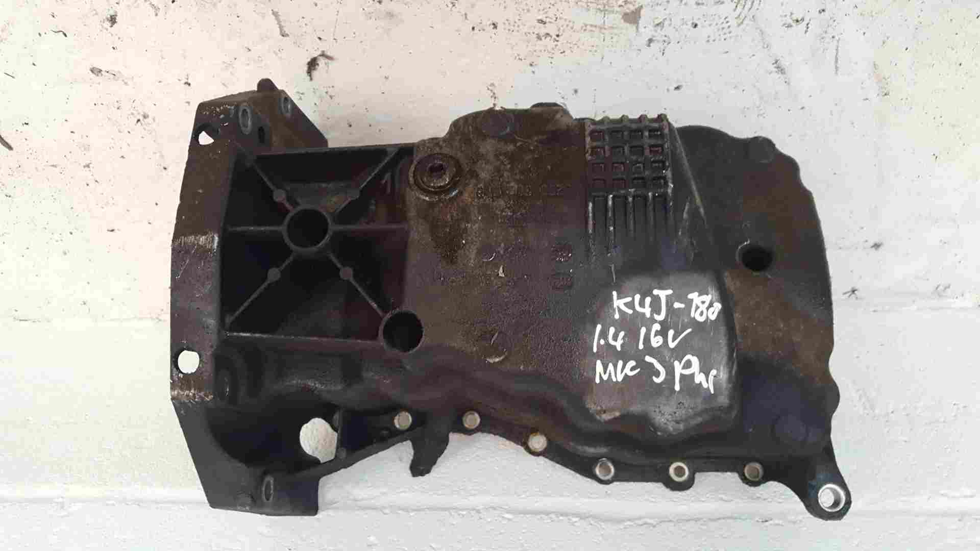 Thumb 3 Renault Clio MK3 2005-2009 1.4 16V Engine Oil Sump Pan K4J 780 K4j780 8200238932