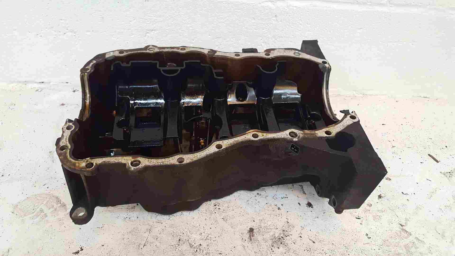 Renault Clio MK3 2005-2009 1.4 16V Engine Oil Sump Pan K4J 780 K4j780 8200238932