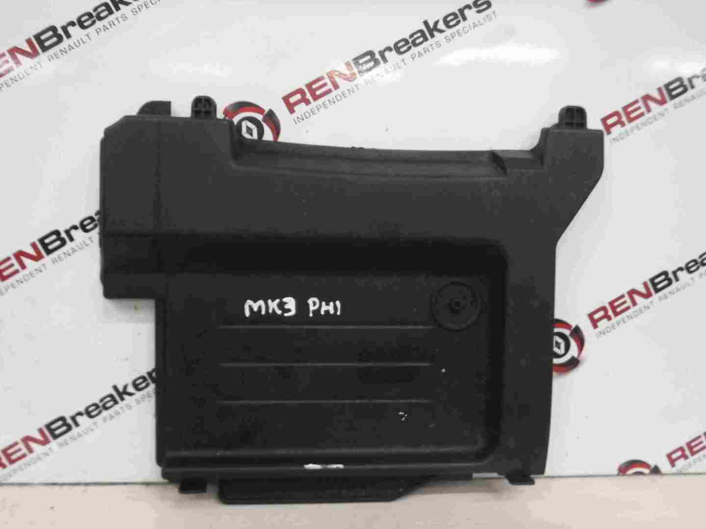Renault Clio MK3 2005-2009 Battery Cover Lid Plastic 8200448021