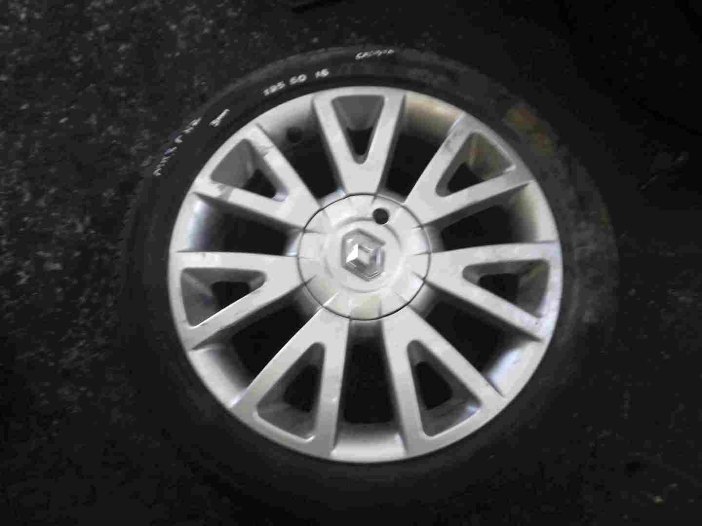 Renault Clio MK3 2005-2009 Canasta Alloy Wheel + Tyre 195 45 16 5mm 4/5