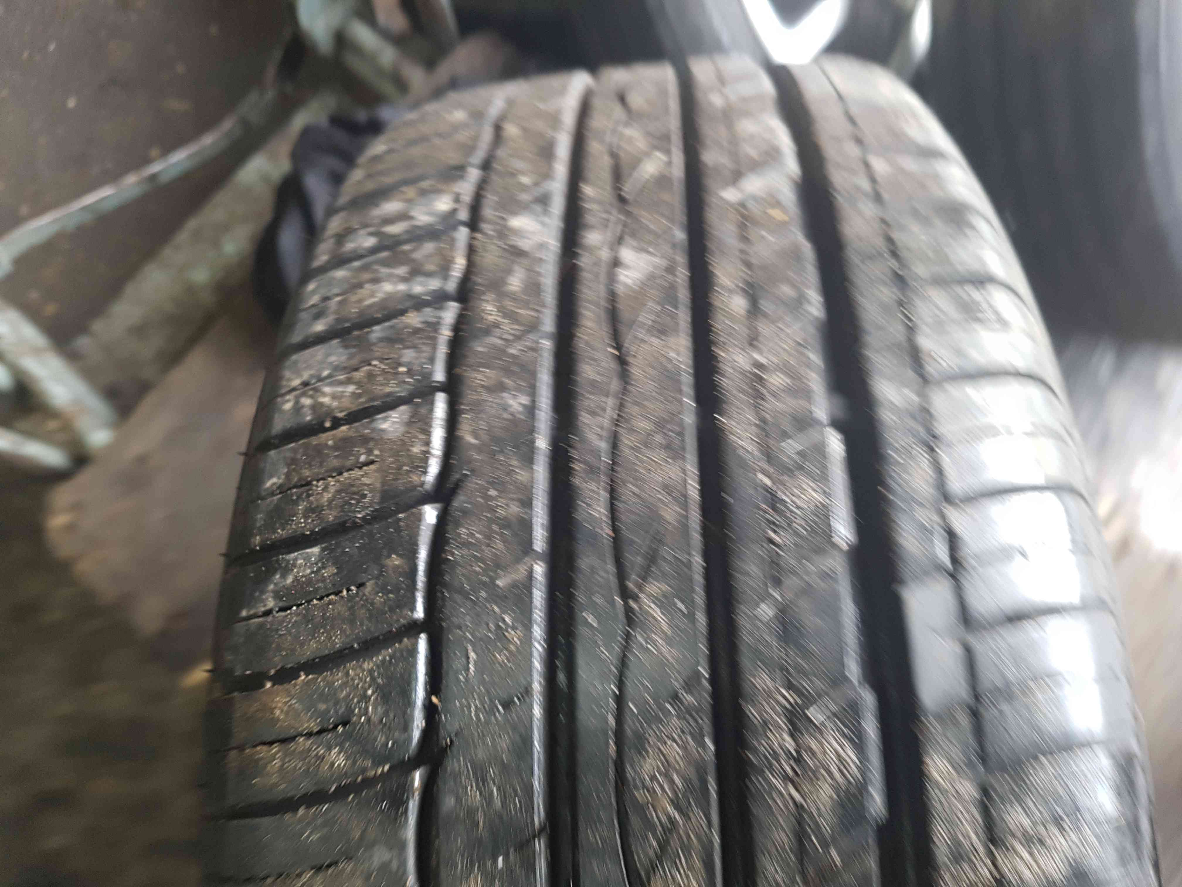 Thumb 6 Renault Clio MK3 2005-2009 Canasta Alloy Wheel + Tyre 195 50 16 5Mm 4/5