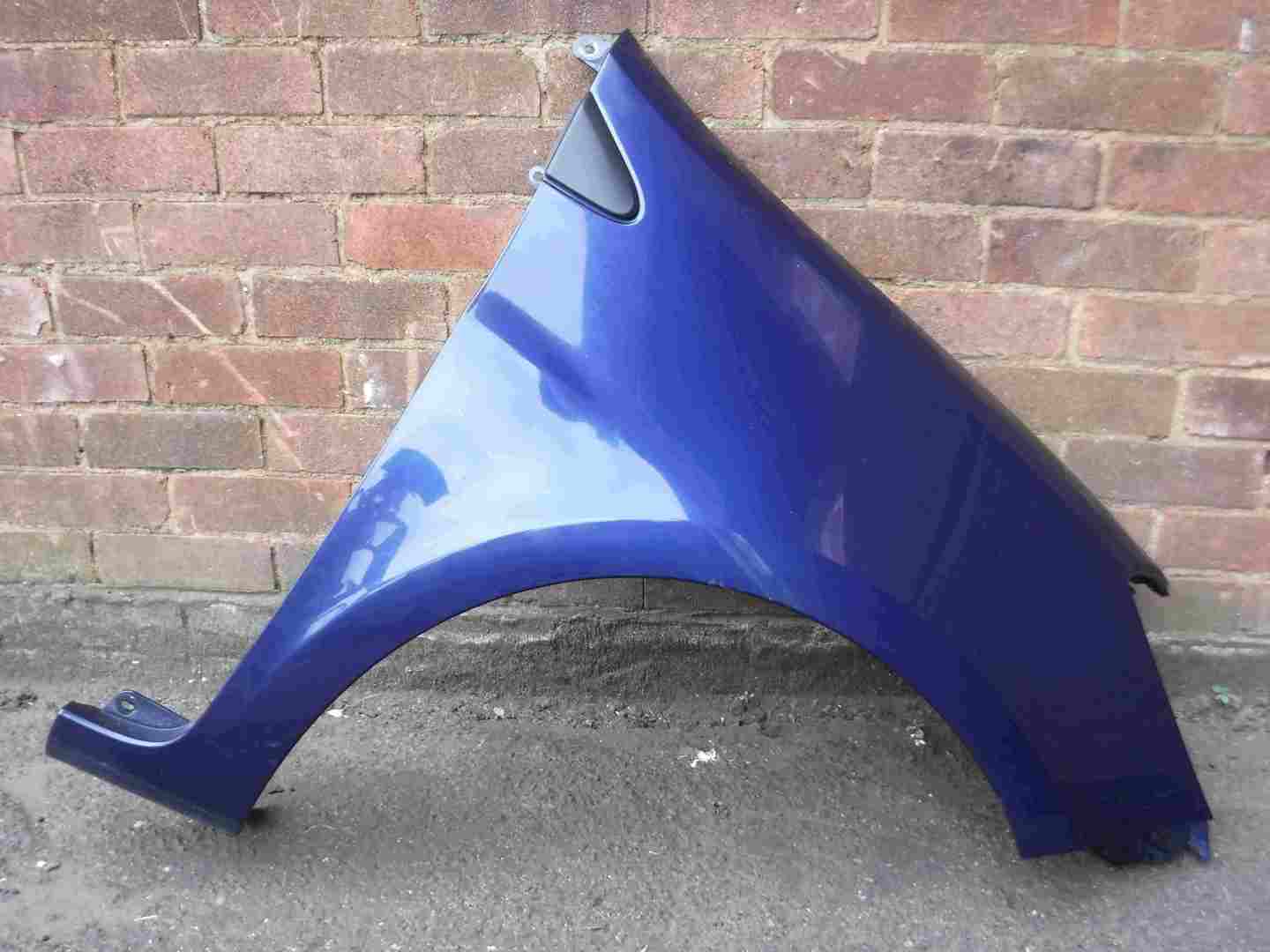 Renault Clio MK3 2005-2009 Drivers OS Wing Blue 432 185