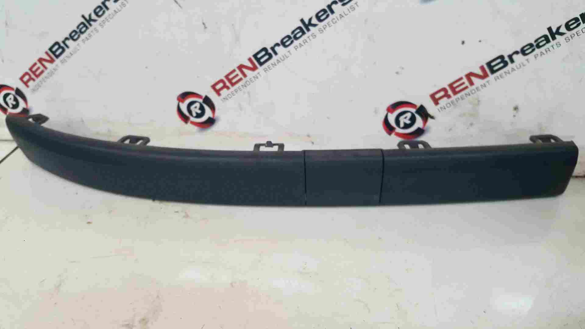 Thumb 3 Renault Clio MK3 2005-2009 Drivers OSF Front Bumper Trim Moulding 8200682318