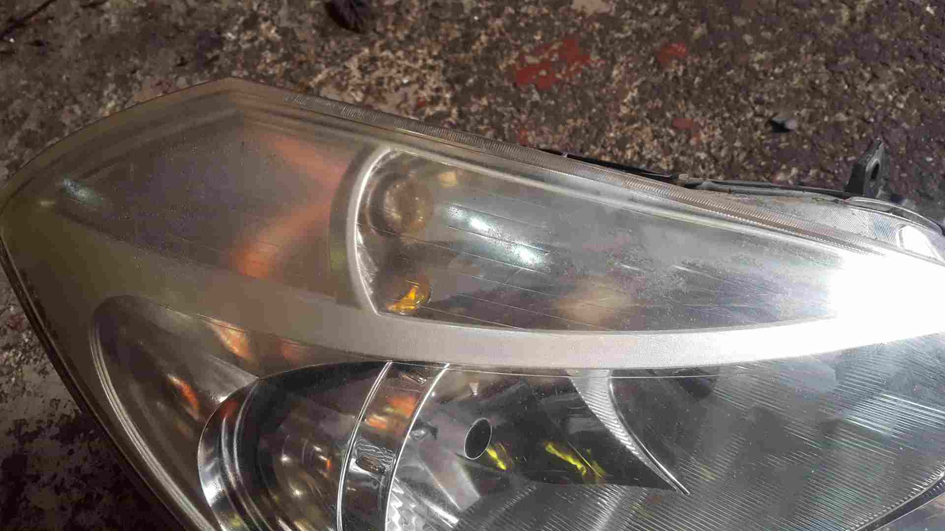 Thumb 5 Renault Clio MK3 2005-2009 Drivers OSF Front Head Lamp Headlight Chrome Cloudy