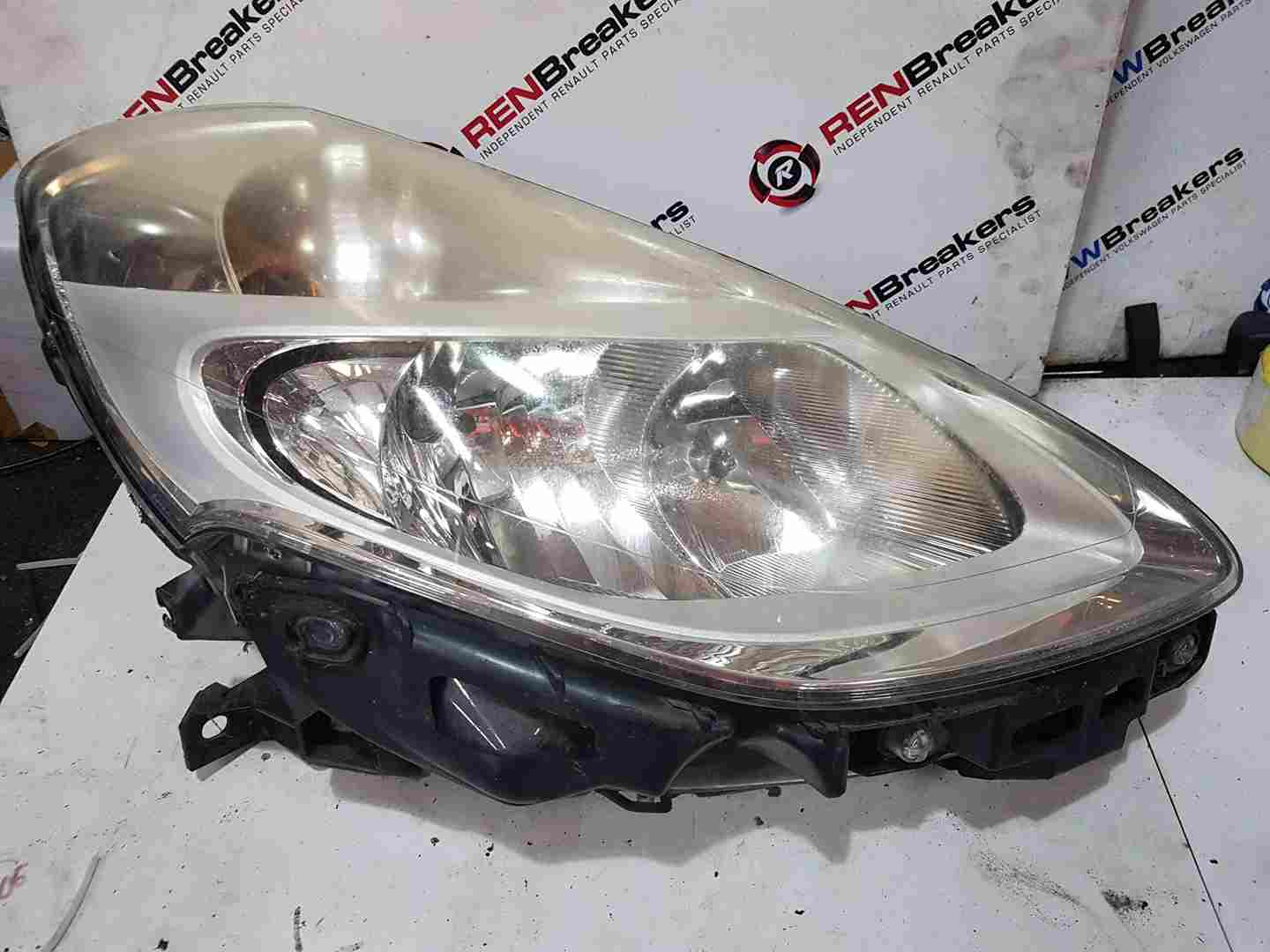 Thumb 6 Renault Clio MK3 2009-2012 Drivers OSF Front Head Lamp Headlight Chrome Cloudy