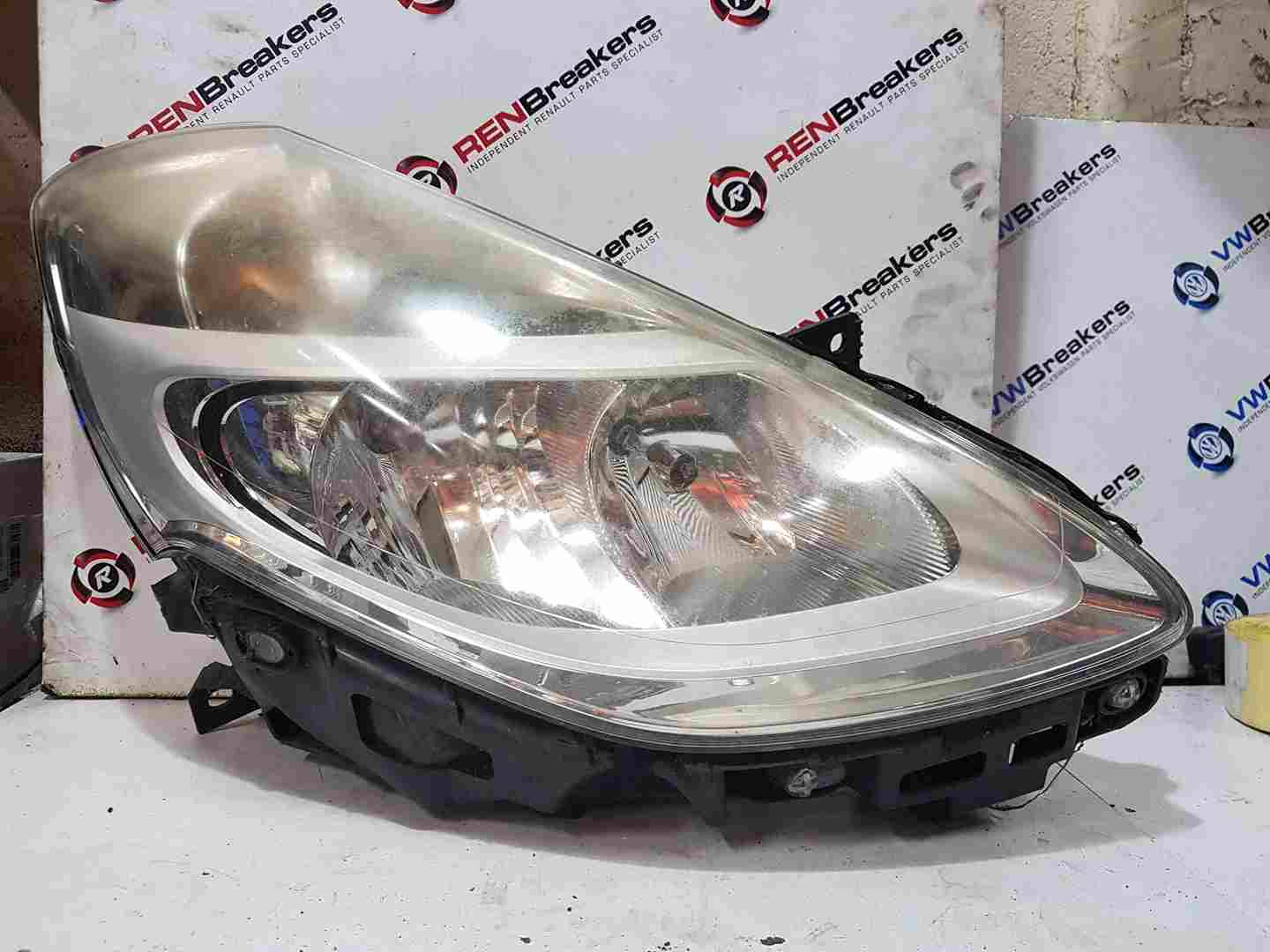 Thumb 3 Renault Clio MK3 2009-2012 Drivers OSF Front Head Lamp Headlight Chrome Cloudy