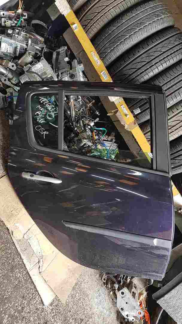 Thumb 3 Renault Clio MK3 2005-2009 Drivers OSR Rear Door Silver Te268 268 purple