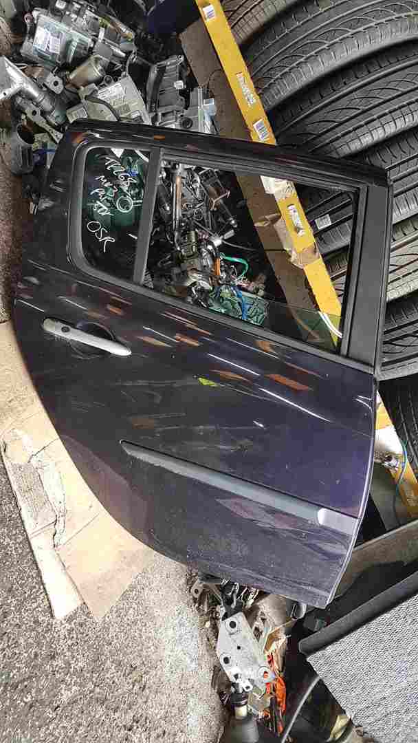 Thumb 6 Renault Clio MK3 2005-2009 Drivers OSR Rear Door Silver Te268 268 purple