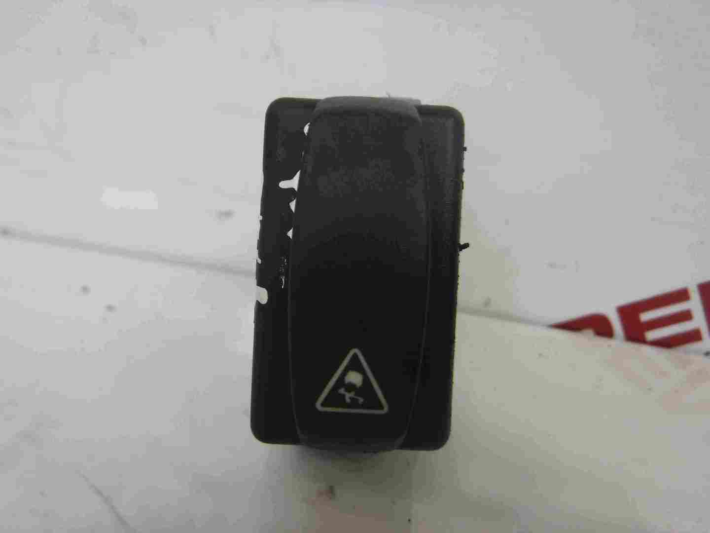Renault Clio MK3 2005-2009 ESP Traction Control Button Switch