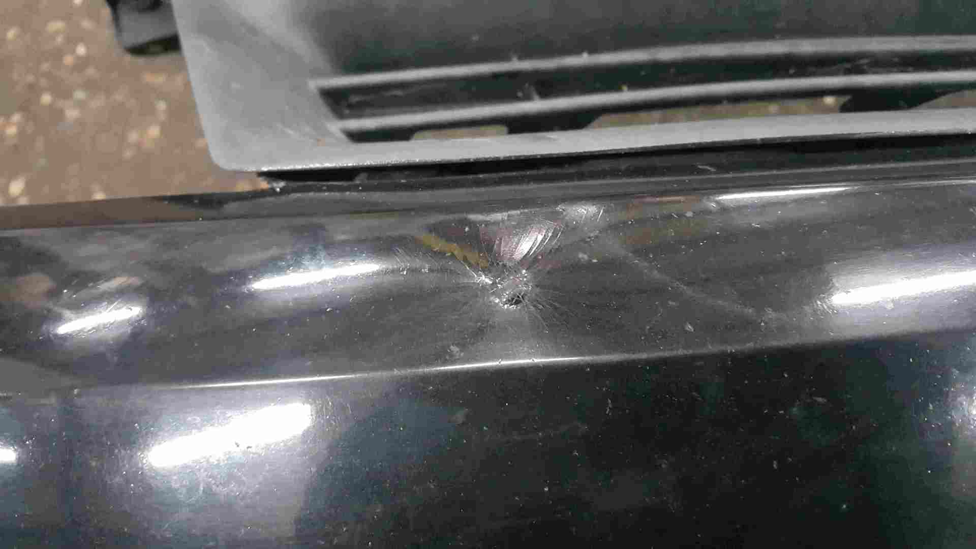 Renault Clio MK3 2005-2009 Front Bumper Black 676 195 Type