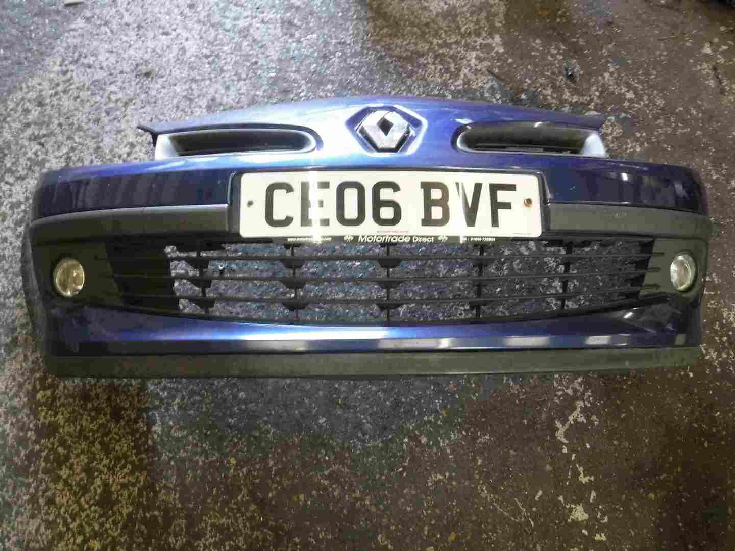 Renault Clio MK3 2005-2009 Front Bumper Blue 432 195