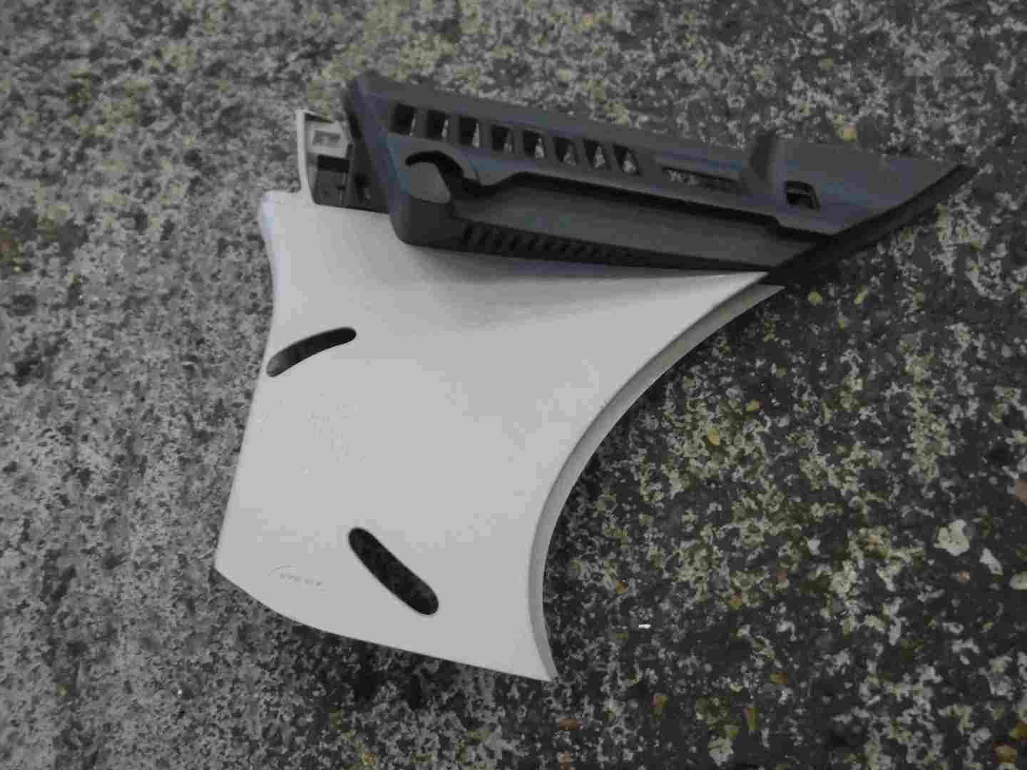Renault Clio MK3 2005-2009 Passenger NSR Plastic Trim Parcel Shelf Seat Belt