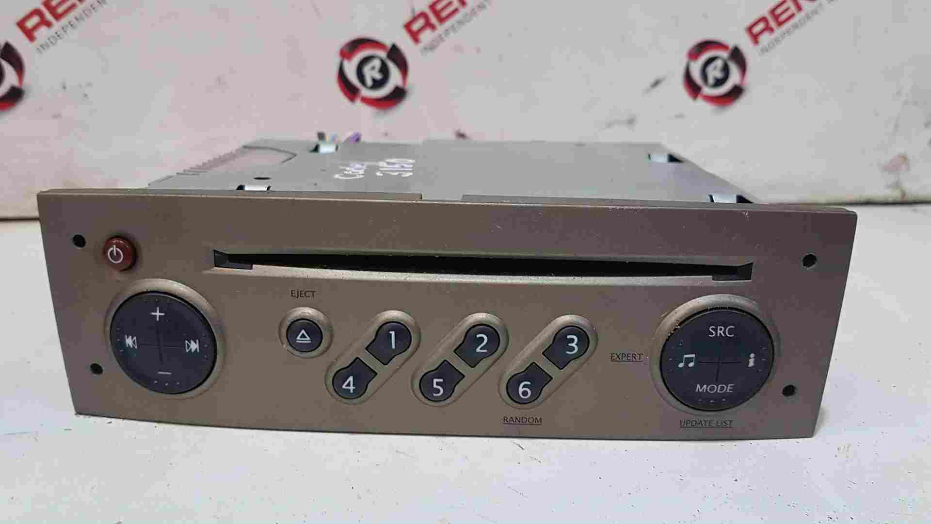 Renault Clio MK3 2005-2009 Radio Cd Player Update List + Code 8200394090