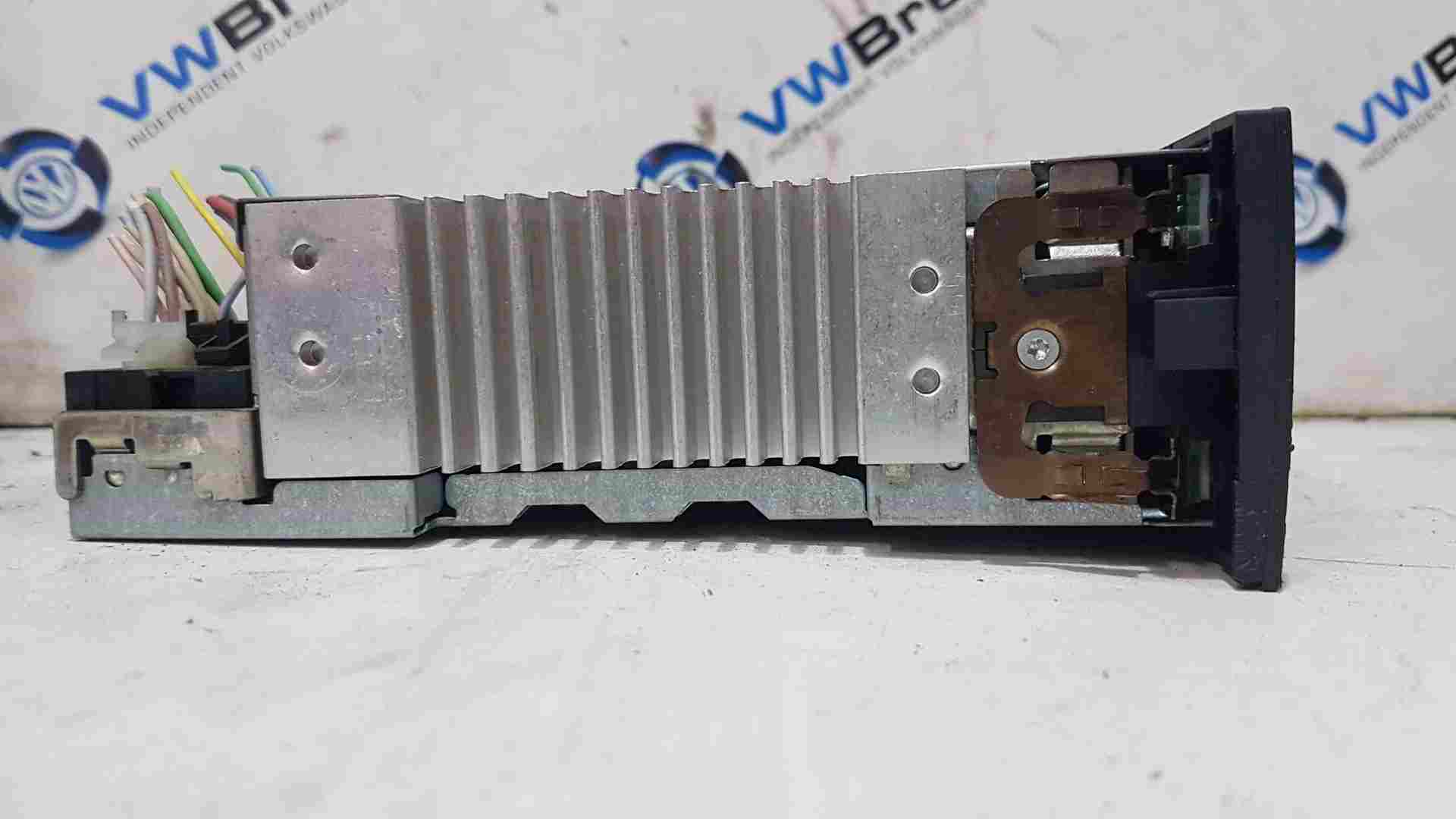 Thumb 3 Renault Clio MK3 2005-2009 Radio Cd Player Update List + Code 8200607915