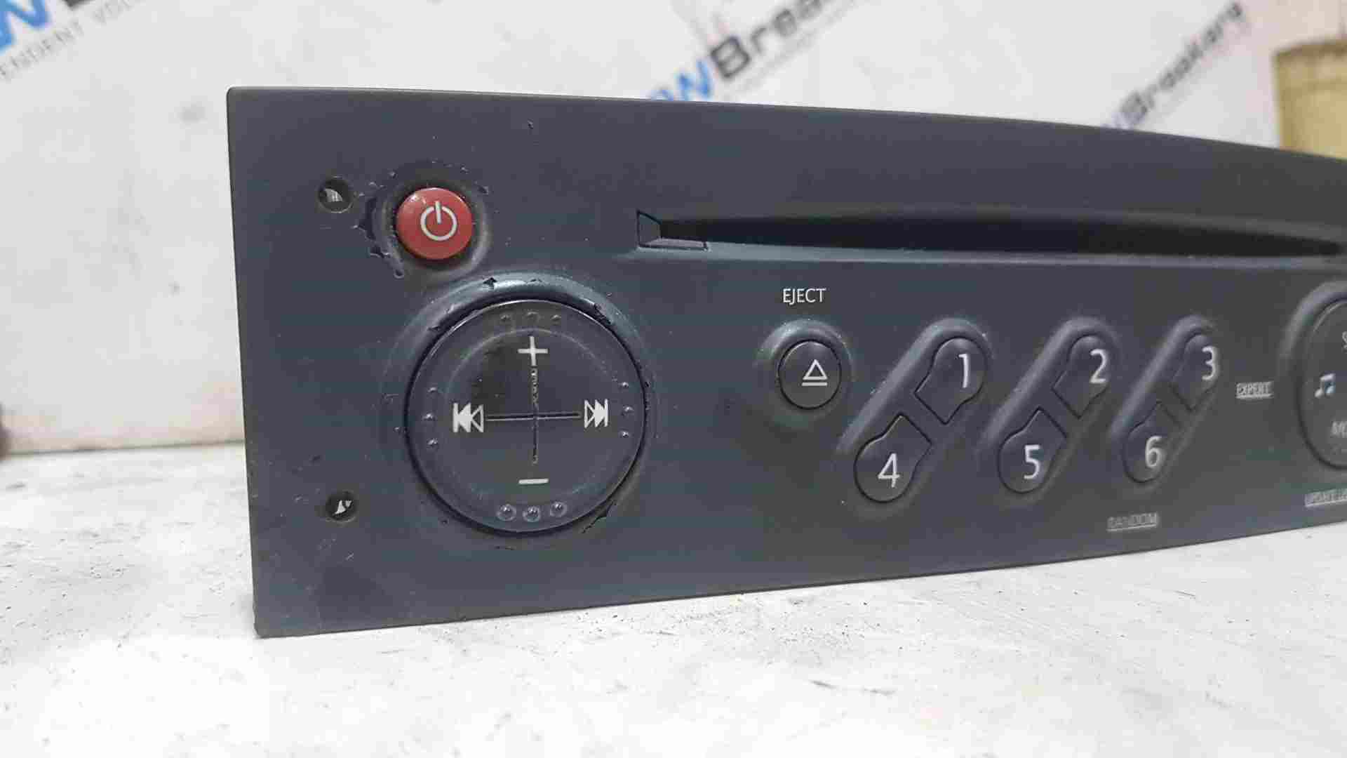 Thumb 7 Renault Clio MK3 2005-2009 Radio Cd Player Update List + Code 8200607915