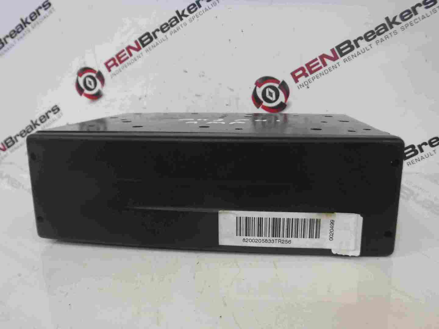 Renault Clio MK3 2005-2009 Radio Stereo AMP Cd Player Unit With Code 8200205833