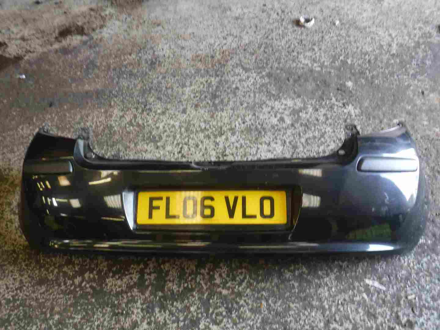 Renault Clio MK3 2005-2009 Rear Bumper Black 676