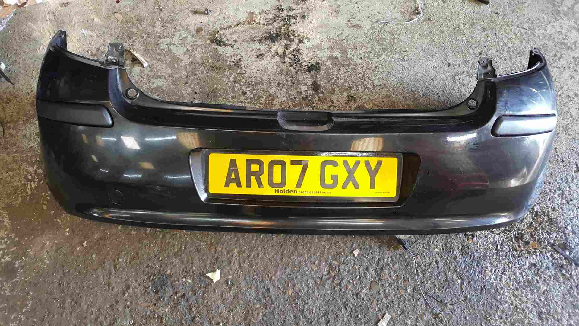 Thumb 3 Renault Clio MK3 2005-2009 Rear Bumper Black 676