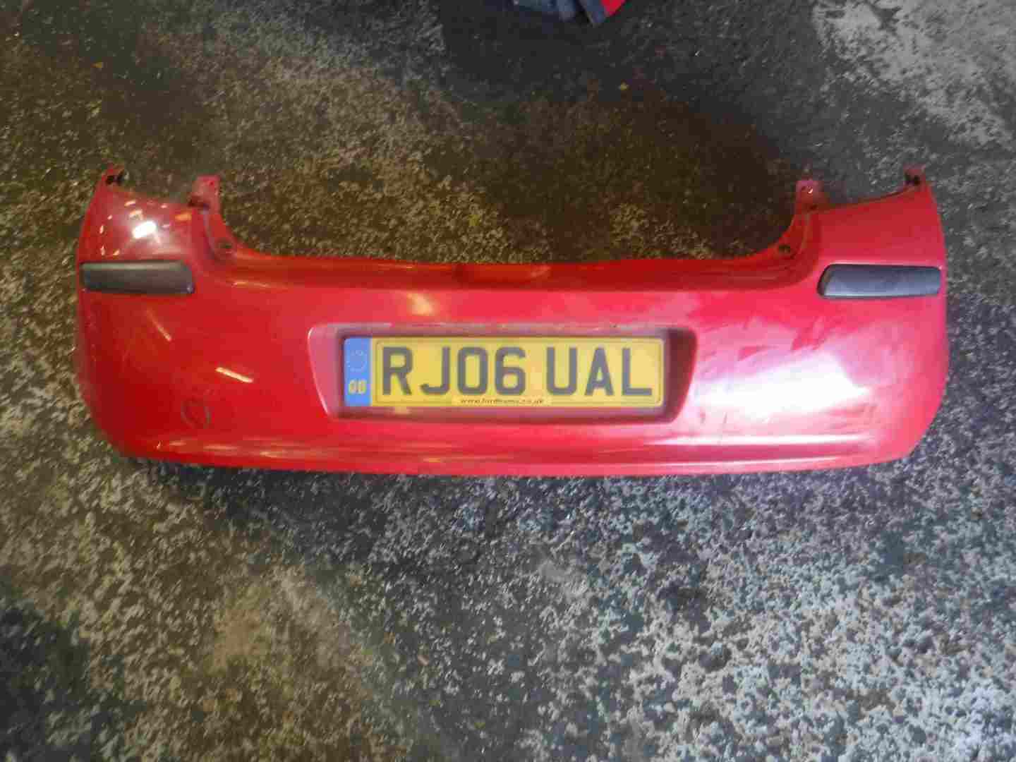 Renault Clio MK3 2005-2009 Rear Bumper Red 727