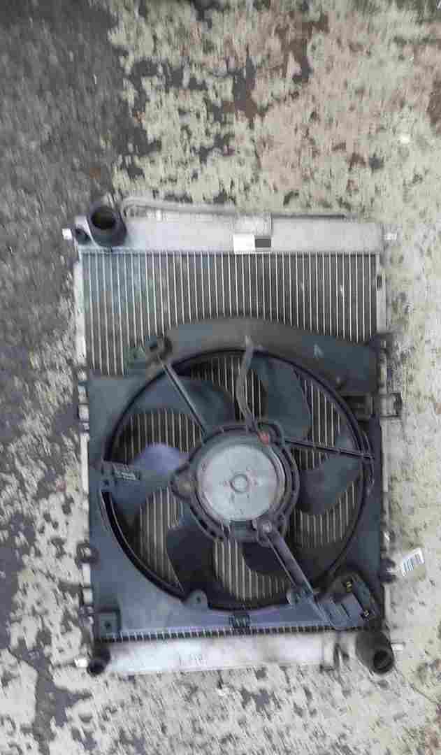 Thumb 3 Renault Clio MK3 2005-2012 1.4 1.6 16v Radiator Rad Pack + Cooling Fan