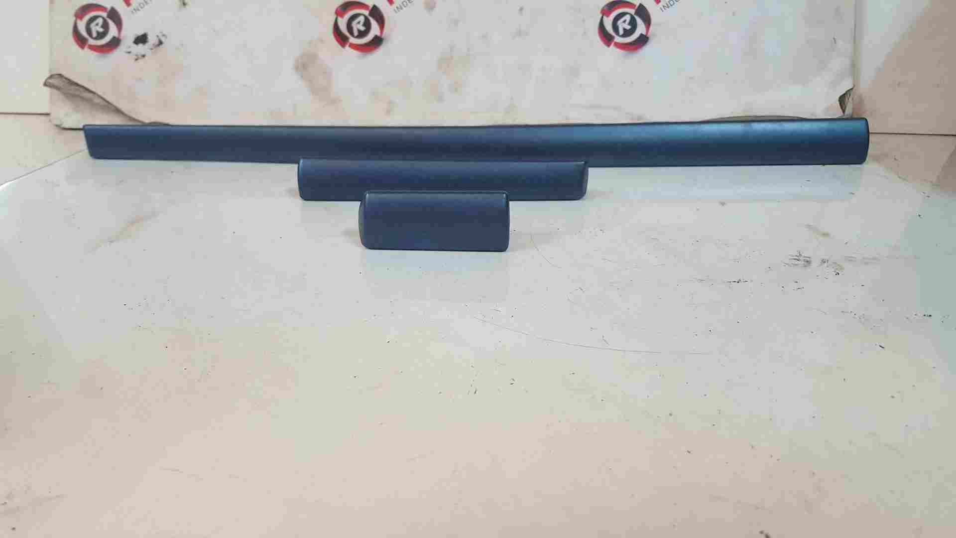 Thumb 4 Renault Clio MK3 2005-2012 Blue Centre Dashboard Trim Plastic Dash Inserts 