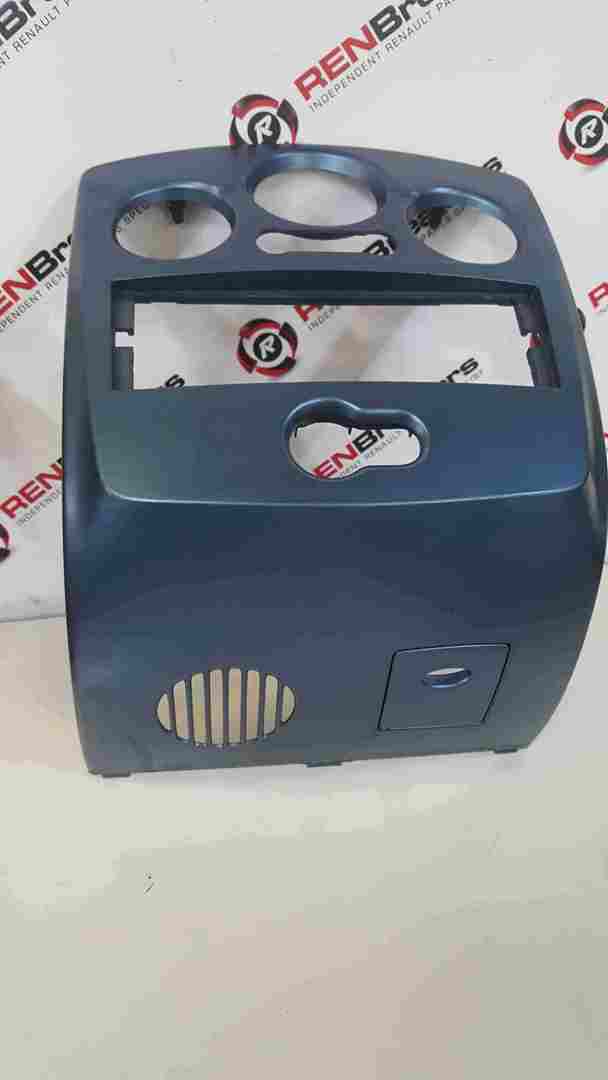 Thumb 3 Renault Clio MK3 2005-2012 Blue Centre Dashboard Trim Surround Plastic