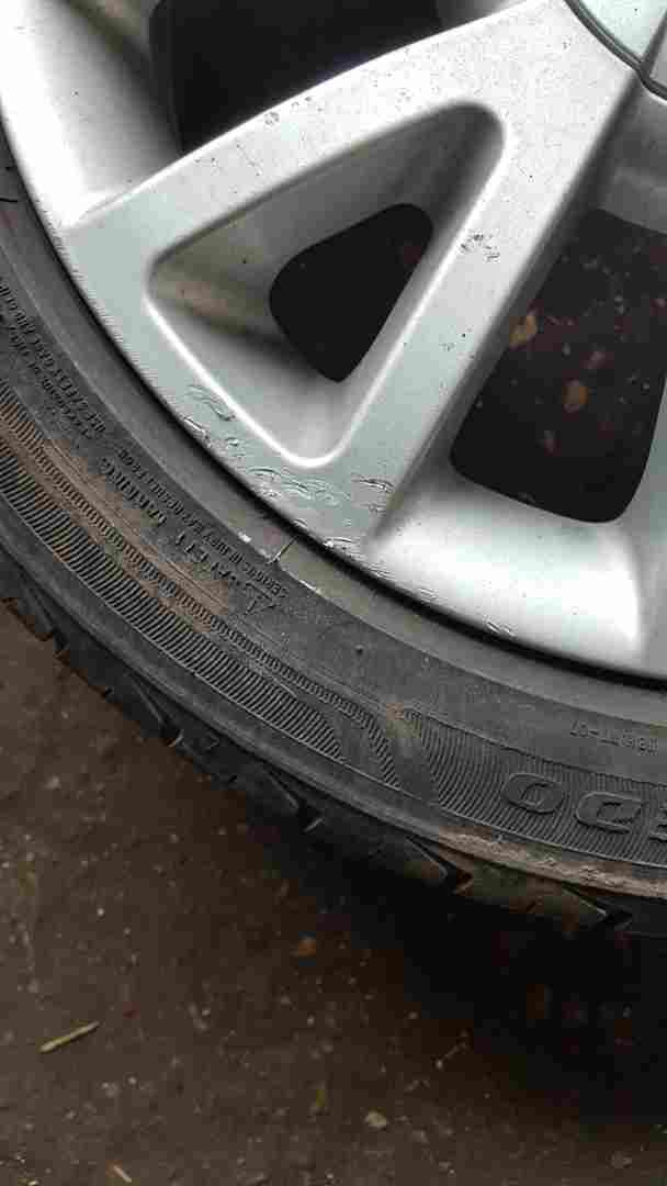 Thumb 6 Renault Clio MK3 2005-2012 Canasta Alloy Wheel + Tyre 195 50 16 6Mm 4/5