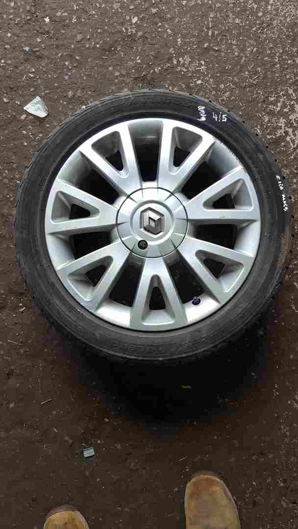Thumb 5 Renault Clio MK3 2005-2012 Canasta Alloy Wheel + Tyre 195 50 16 6Mm 4/5